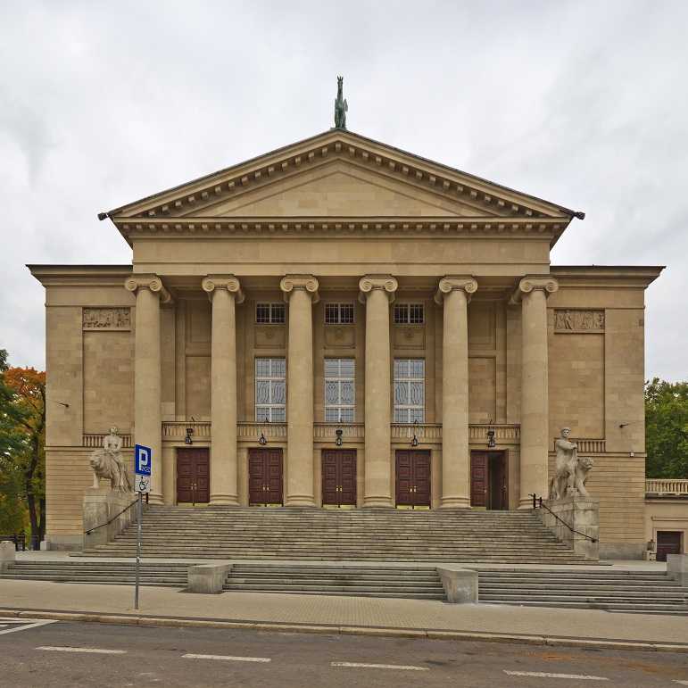 Neoklasycystyczna opera w Poznaniu