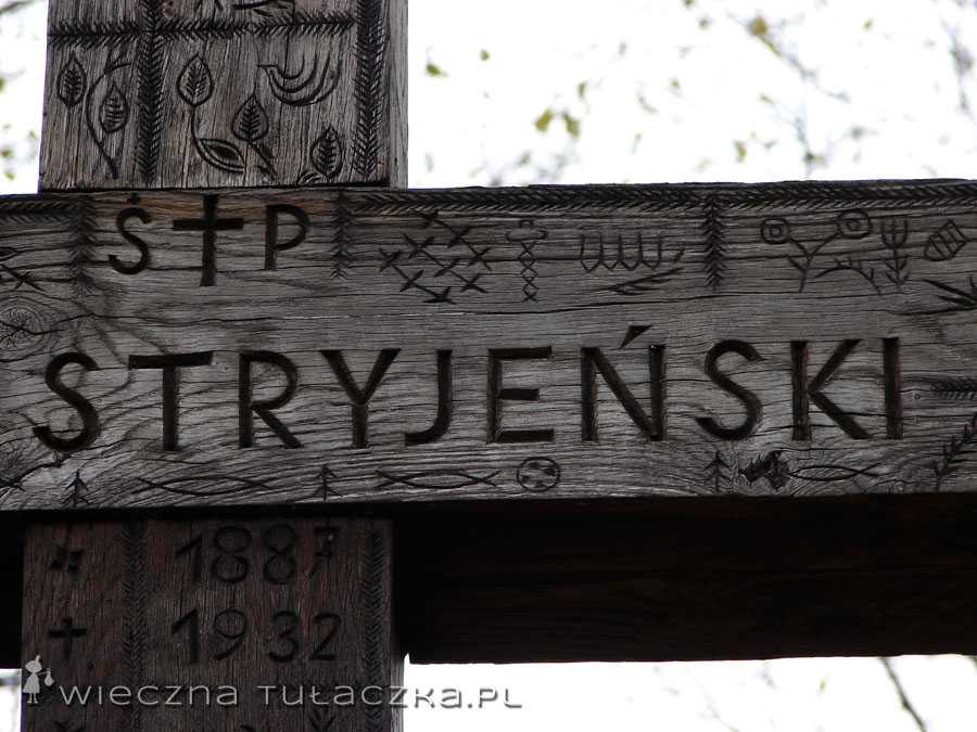 Nagrobek Karola Stryjeńskiego [w]: http://www.wiecznatulaczka.pl/wp-content/uploads/2013/10/peksowy-brzyzek-5.jpg